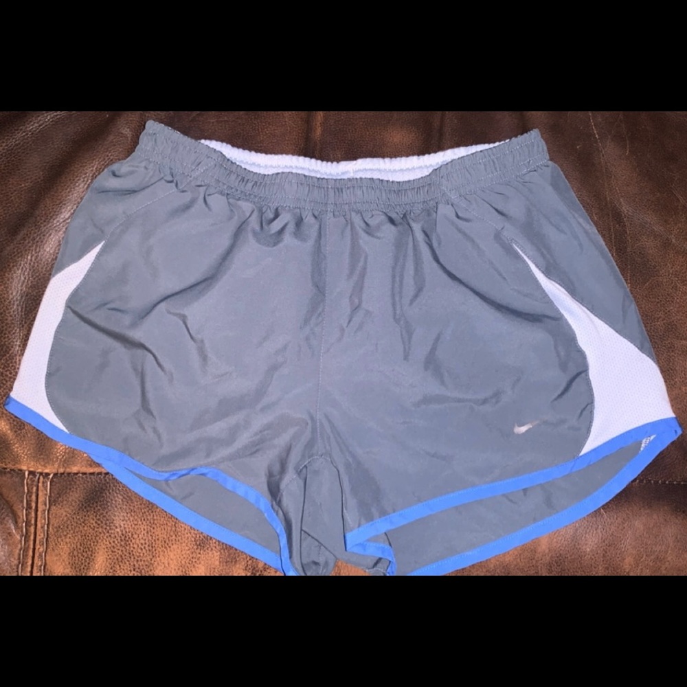 nike women’s shorts